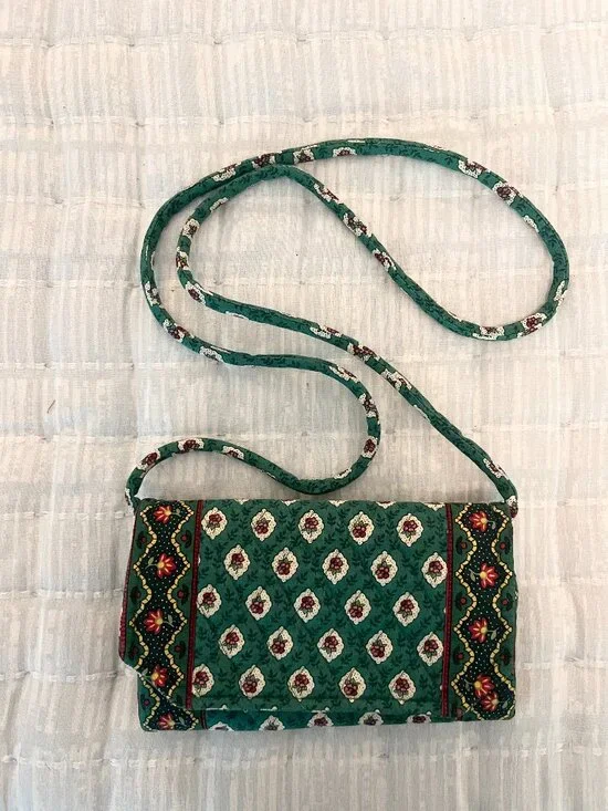 Vera Bradley Greenfield crossbody wallet - Picture 1 of 4